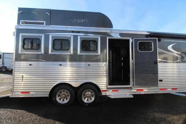 Used Horse Trailers for Sale