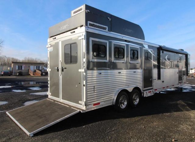 Used Horse Trailers for Sale