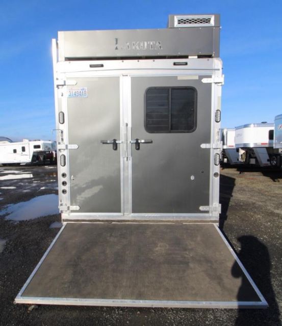 Used Horse Trailers for Sale