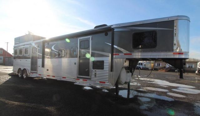 Used Horse Trailers for Sale
