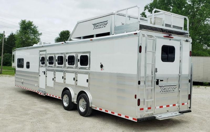 NEW Twister Horse Trailer with Living Quarters for Sale Horse