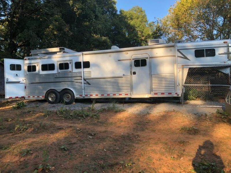 Used Horse Trailers for Sale