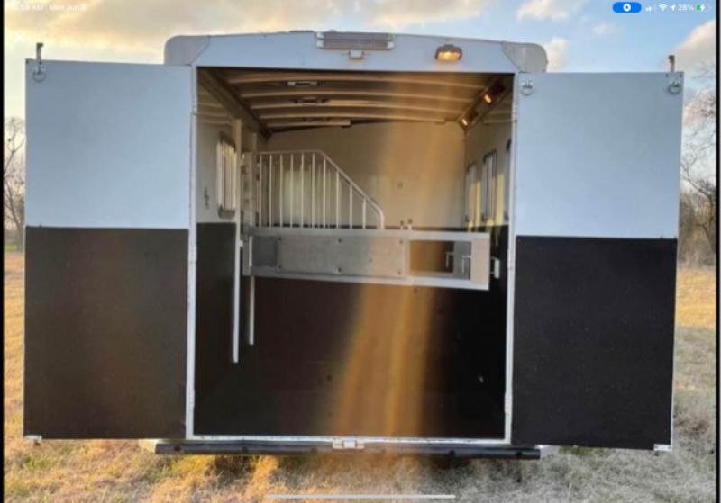 Used Horse Trailers for Sale