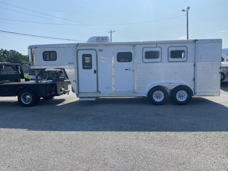 Used Horse Trailers for Sale