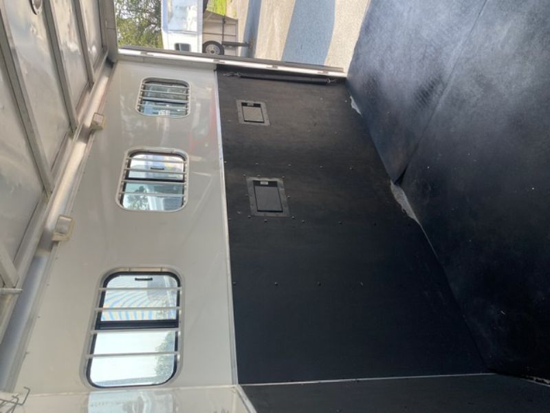 Used Horse Trailers for Sale