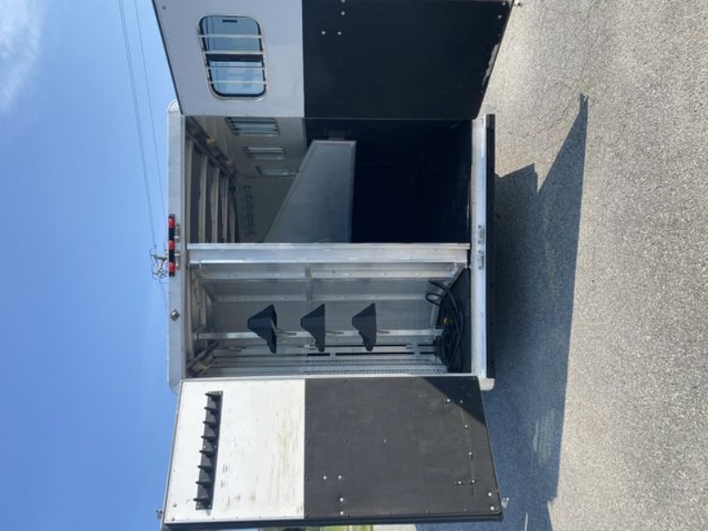 Used Horse Trailers for Sale