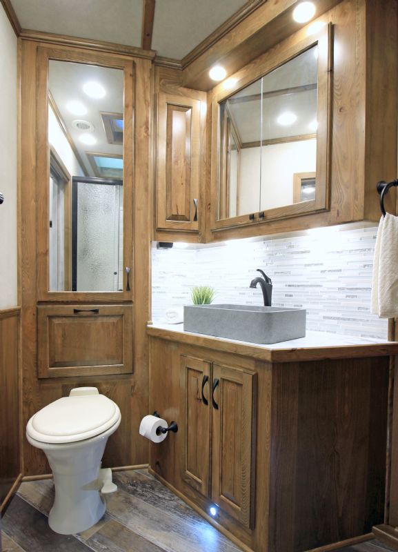 Used Horse Trailers for Sale