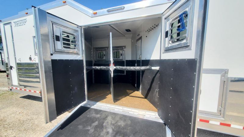 Used Horse Trailers for Sale