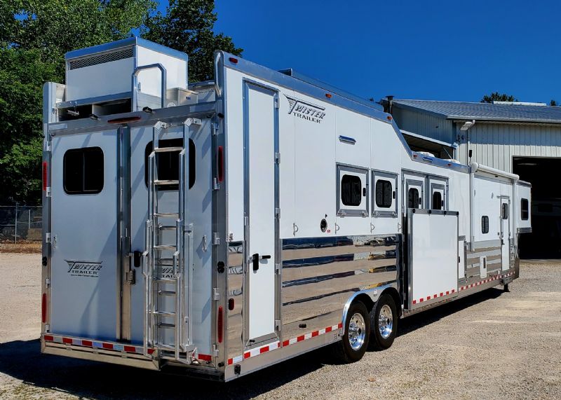Used Horse Trailers for Sale