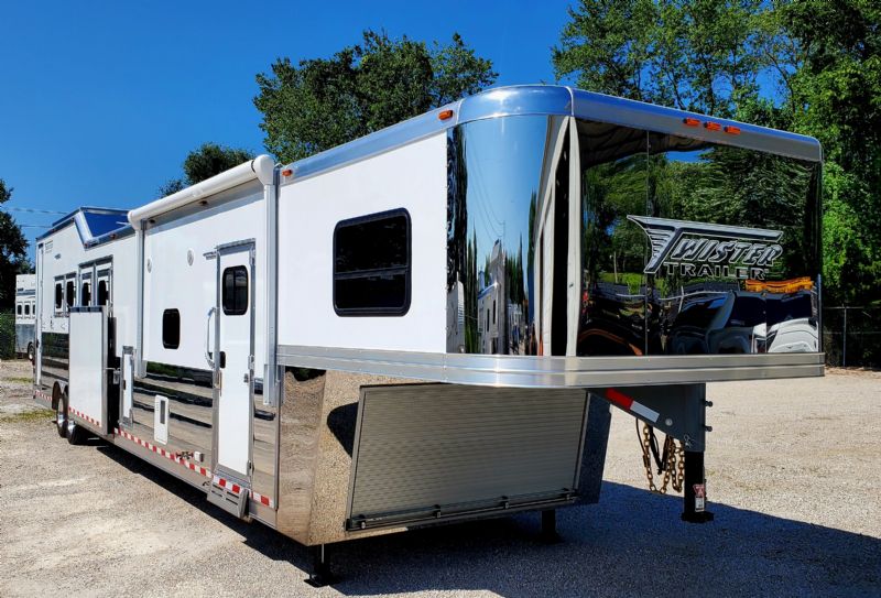 Used Horse Trailers for Sale