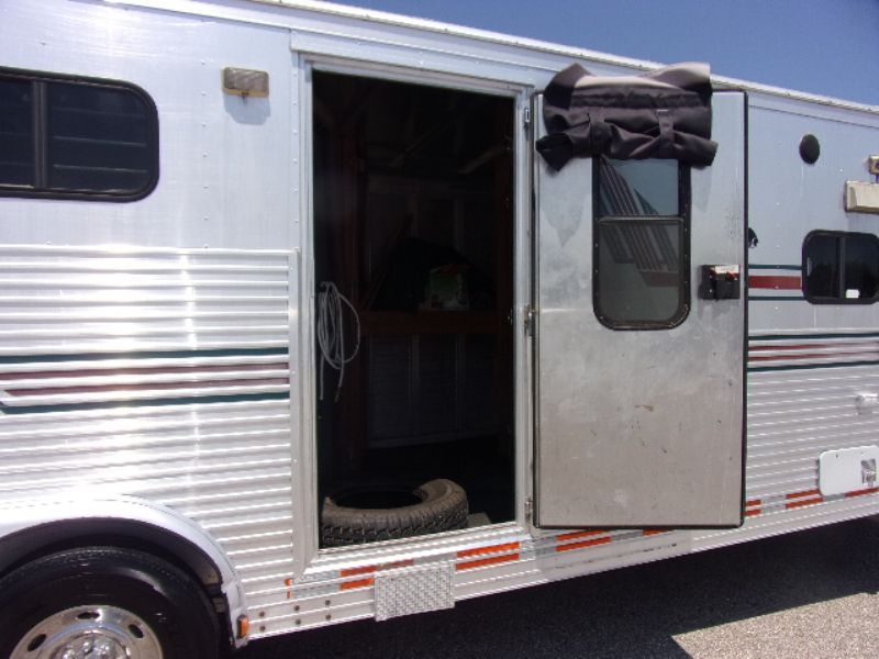 Used Horse Trailers for Sale
