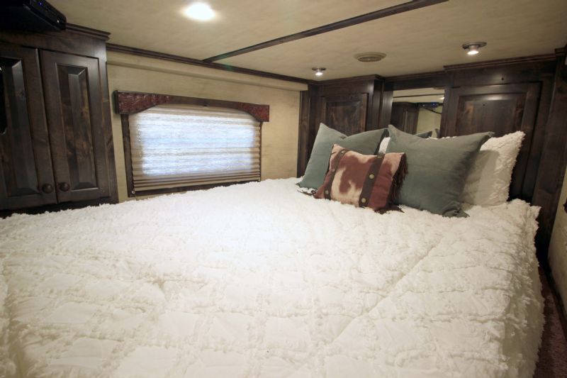 Used Horse Trailers for Sale