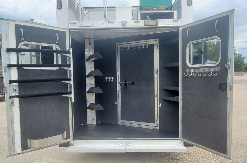 Used Horse Trailers for Sale