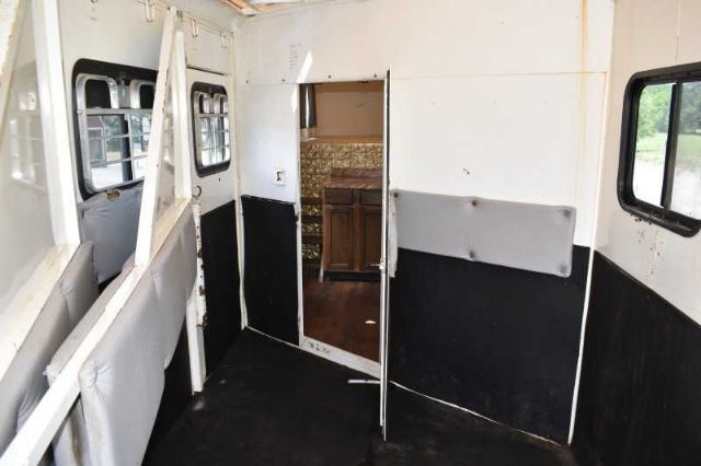 Used Horse Trailers for Sale