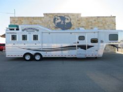 2012 Bloomer 3 Horse Gooseneck with 14' Living Quarters