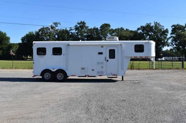 Used Horse Trailers for Sale