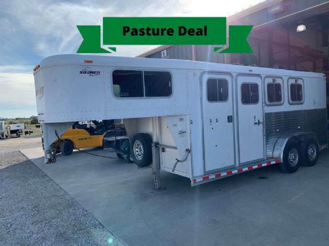 Used Horse Trailers for Sale