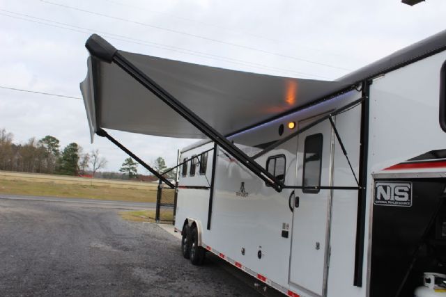 Used Horse Trailers for Sale