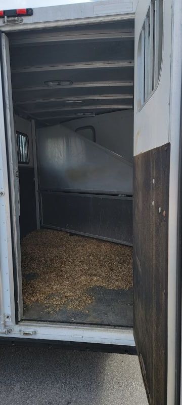 Used Horse Trailers for Sale