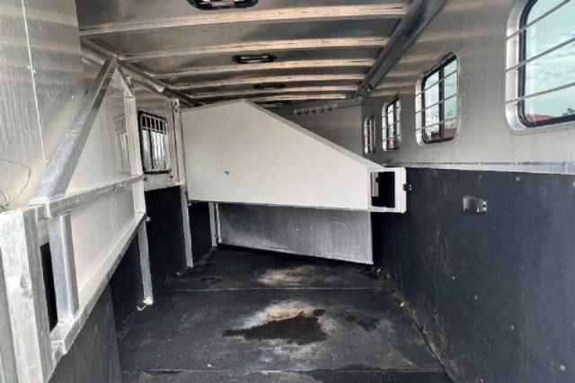 Used Horse Trailers for Sale