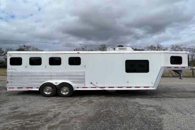 Used Horse Trailers for Sale