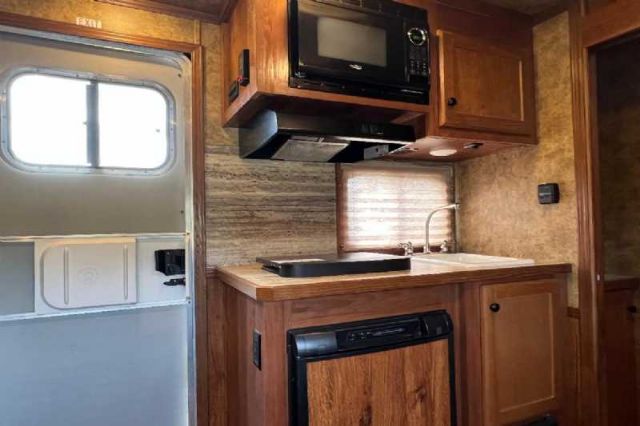 Used Horse Trailers for Sale