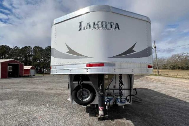 Used Horse Trailers for Sale