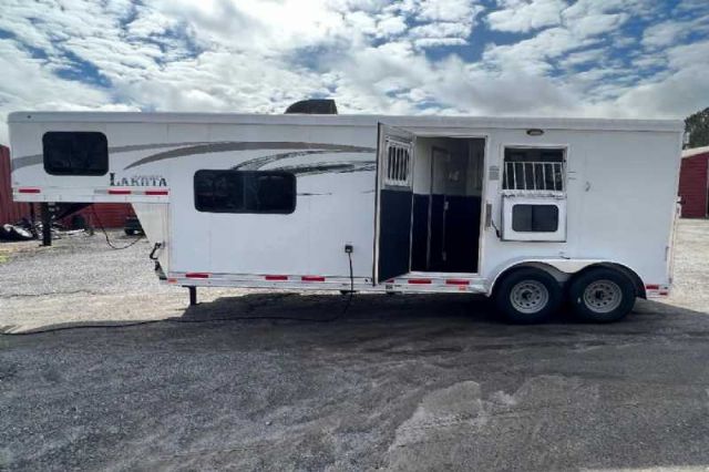 Used Horse Trailers for Sale