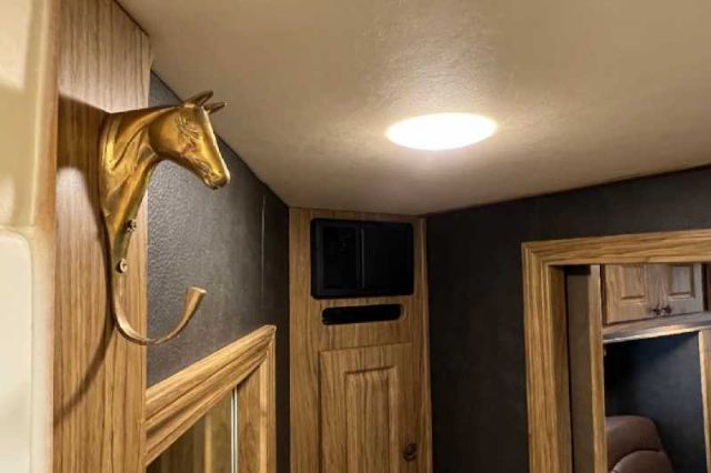Used Horse Trailers for Sale