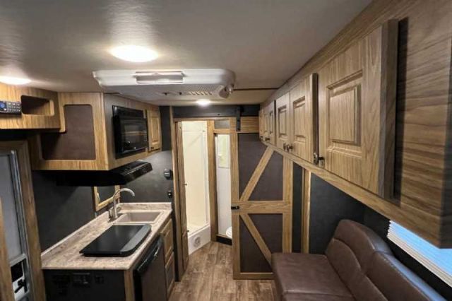 Used Horse Trailers for Sale