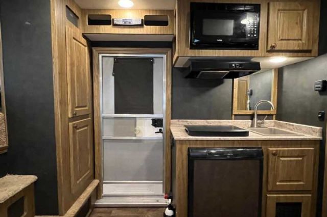 Used Horse Trailers for Sale