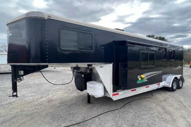Used Horse Trailers for Sale