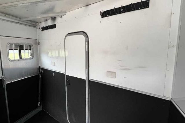 Used Horse Trailers for Sale