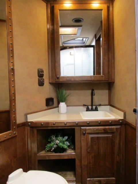 Used Horse Trailers for Sale