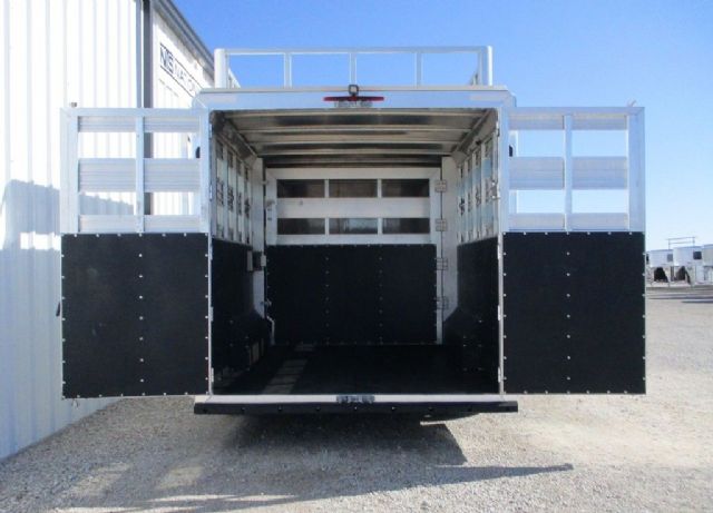 Used Horse Trailers for Sale
