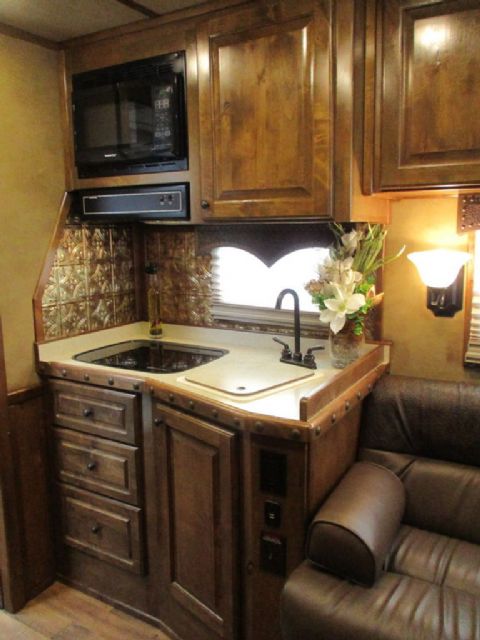 Used Horse Trailers for Sale