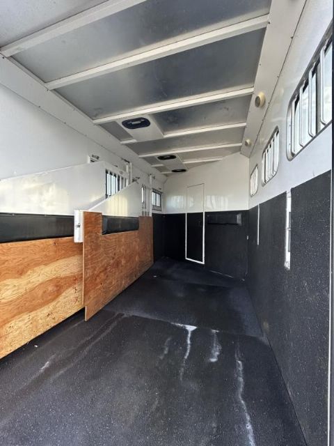 Used Horse Trailers for Sale