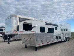 2023 Lakota 4 Horse Side Load Gooseneck Trailer with 16' Living Quarters