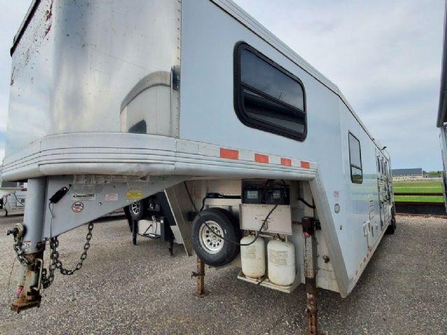 Used Horse Trailers for Sale