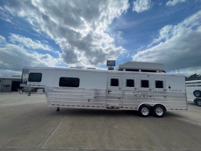 Used Horse Trailers for Sale