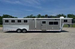 2006 Featherlite 8412LQ