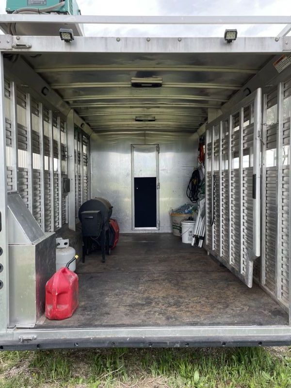 Used Horse Trailers for Sale