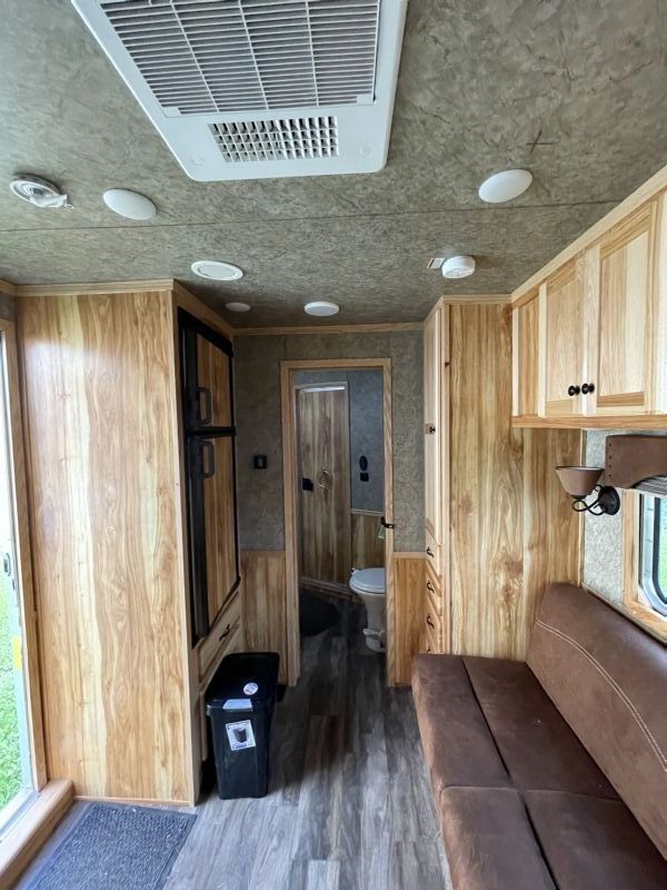 Used Horse Trailers for Sale