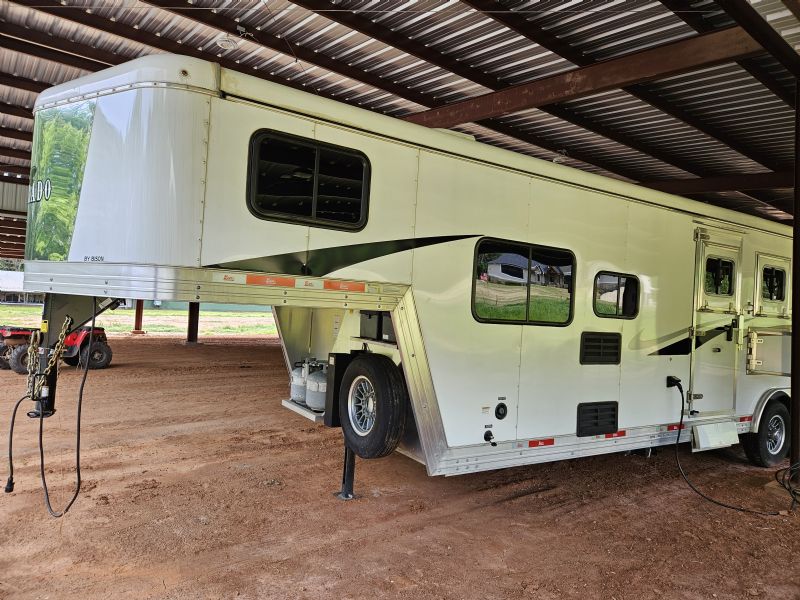 Used Horse Trailers for Sale