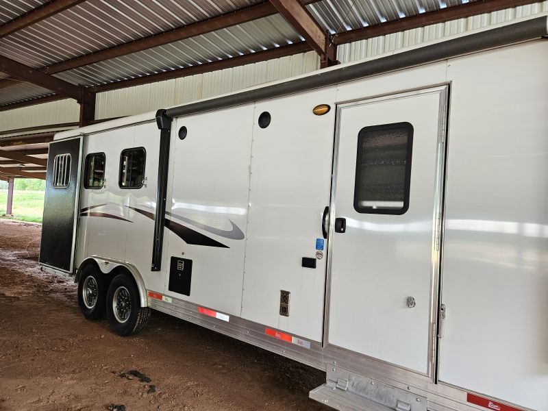 Used Horse Trailers for Sale