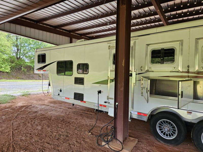 Used Horse Trailers for Sale
