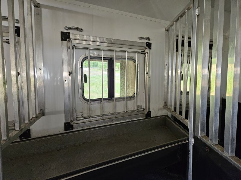 Used Horse Trailers for Sale