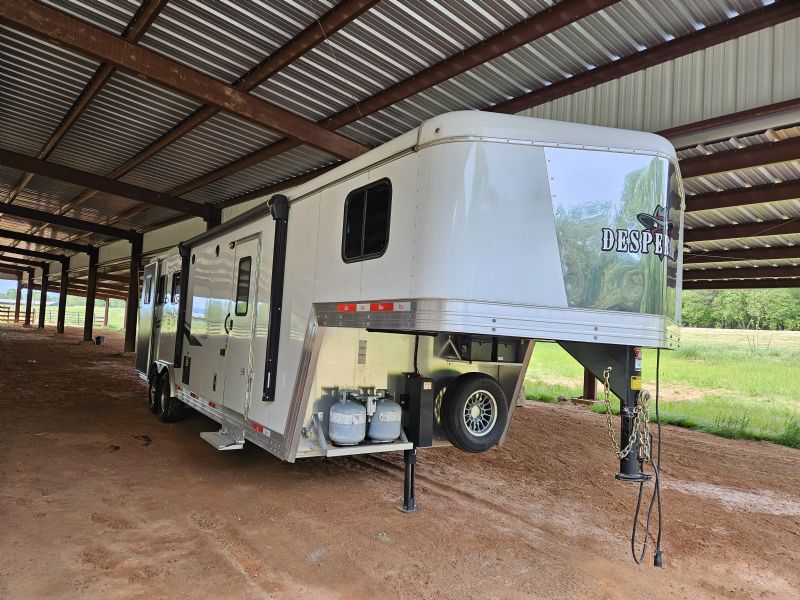Used Horse Trailers for Sale