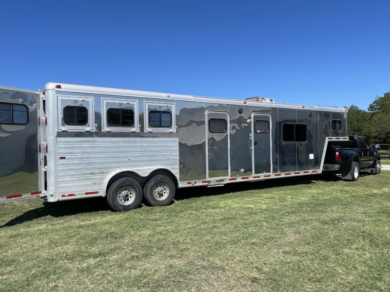 Used Horse Trailers for Sale