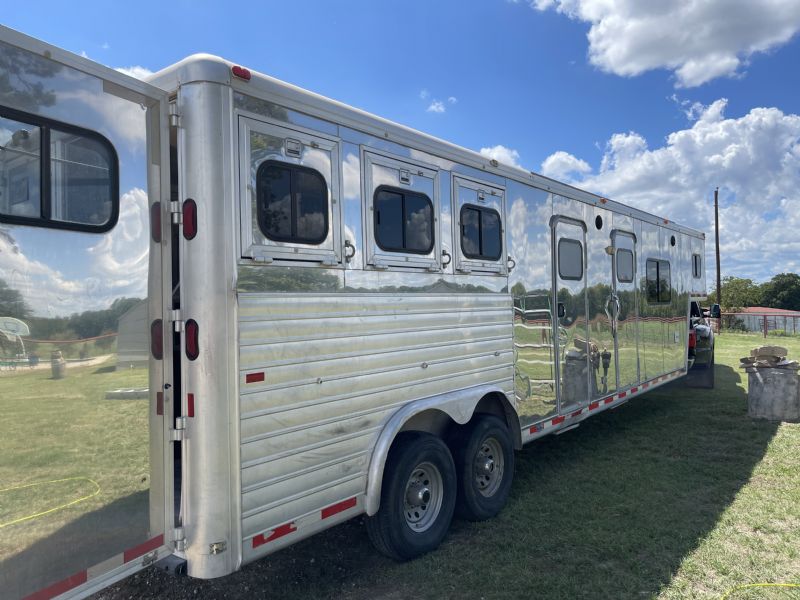 Used Horse Trailers for Sale